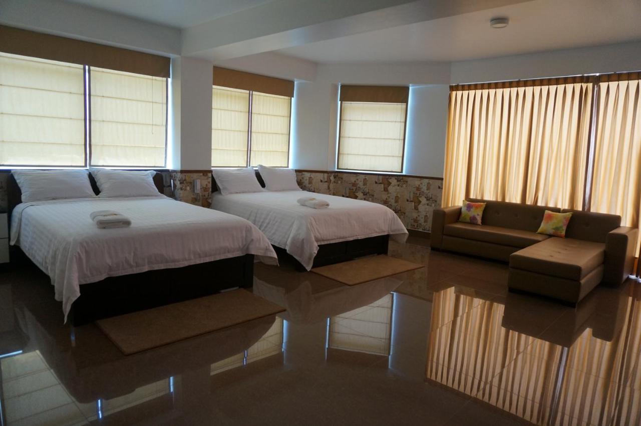 Hotel Costa Riviera Mala Extérieur photo