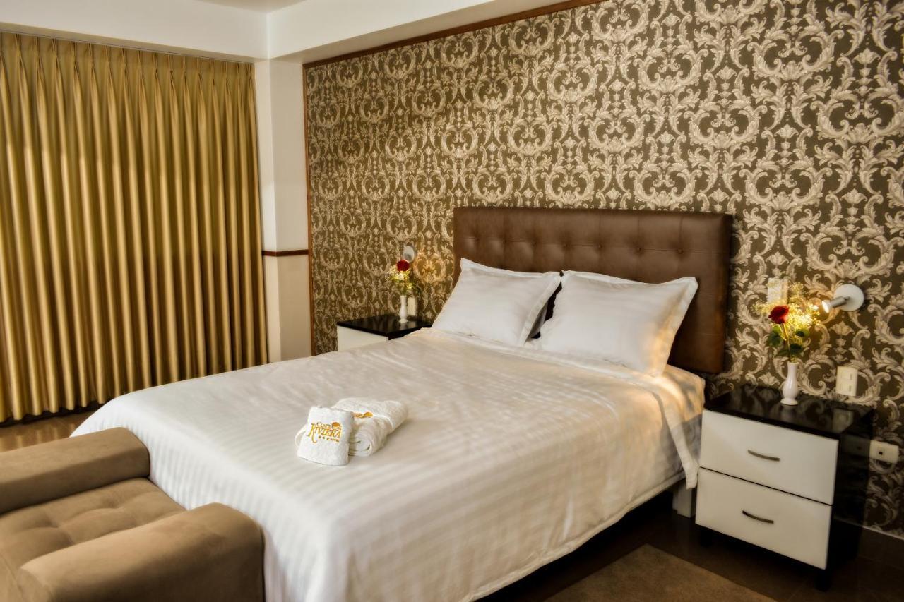 Hotel Costa Riviera Mala Extérieur photo
