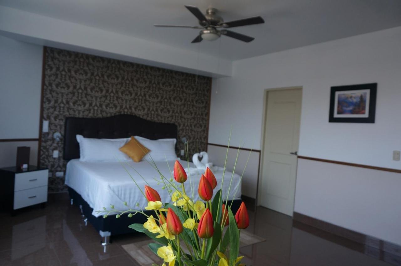 Hotel Costa Riviera Mala Extérieur photo